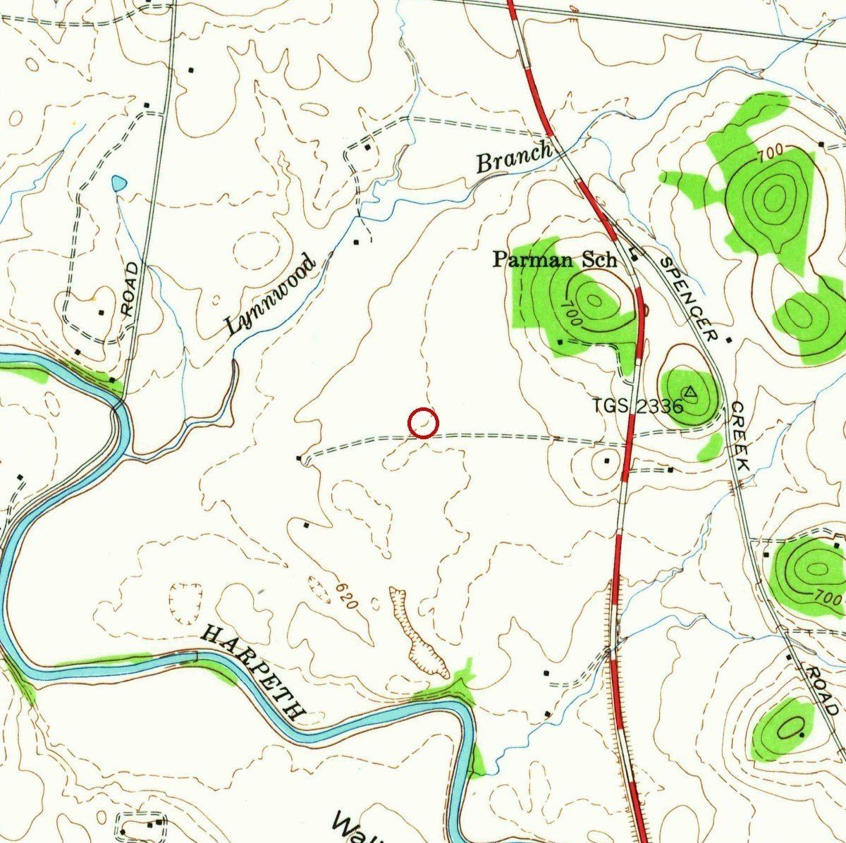 1946: still open farmland, with a farm lane just south of the circle